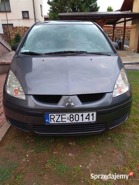 Widoczność z Mitsubishi Colta podczas parkowania