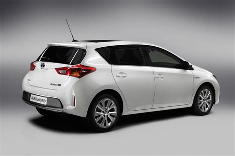 Toyota Auris Hybrid policyjny radiowóz