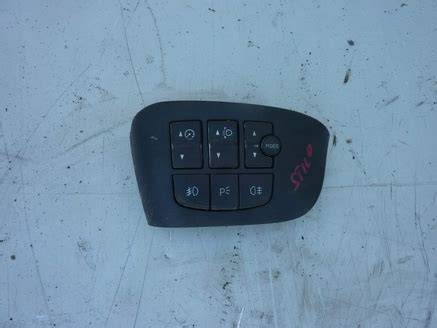 Fiat Stilo panel zegarów i przyciski MENU