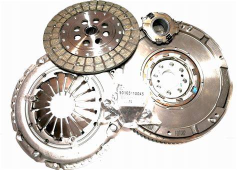 sprzęgło i koło dwumasowe samochodu
