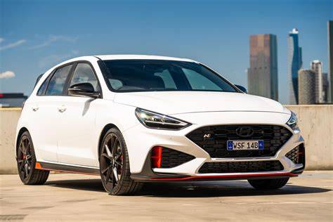 Hyundai i30 na placu egzaminacyjnym