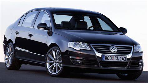 Volkswagen Passat B6 sedan i kombi