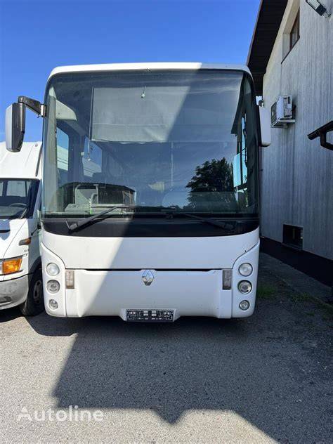 Autobus Renault Ares na drodze