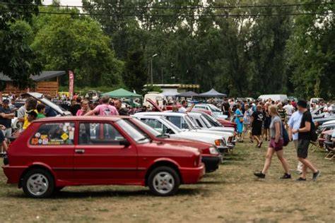 zlot właścicieli samochodów Dacia