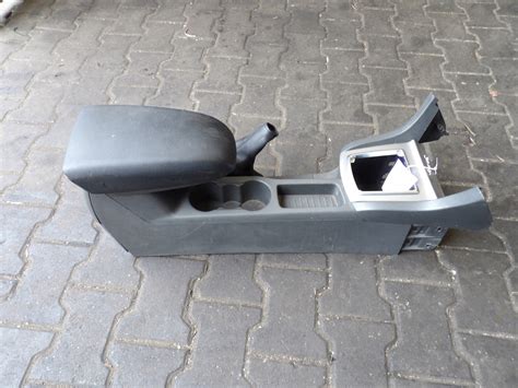 tunel środkowy Ford Focus MK2