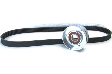 Opel Astra H pasek alternatora