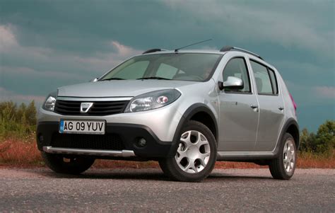 Dacia Sandero Stepway 2009 przestrzeń bagażowa