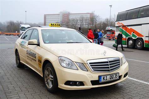taksówka Mercedes w Inowrocławiu