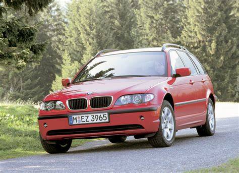 czerwone BMW E46 Touring kombi